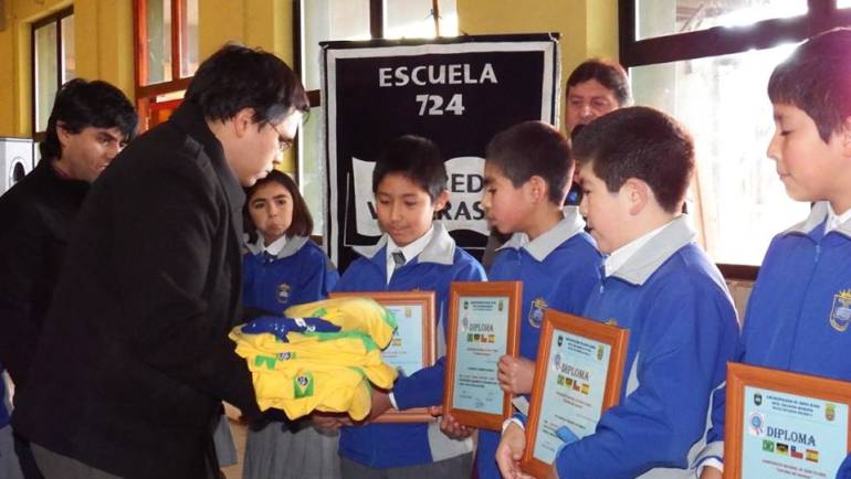 Equipo del Sexto B de la escuela Recaredo Vigueras ganó campeonato de Baby Fútbol “Estrellas del mañana”