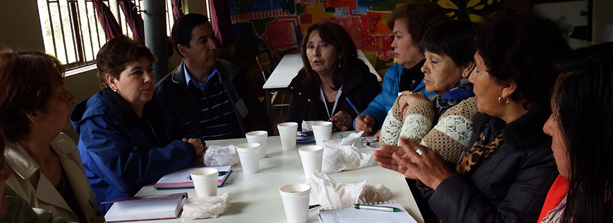 Más de 100 vecinos participan de Diálogo ciudadano en Salud