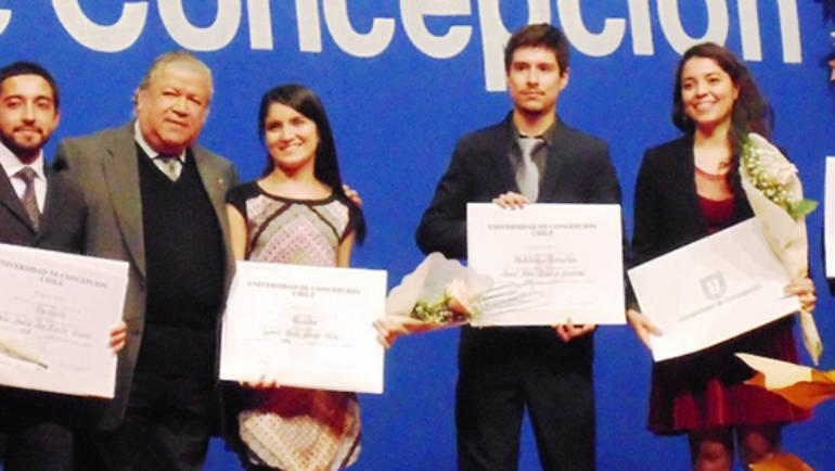 Santajuaninos recibieron premio Universidad de Concepción