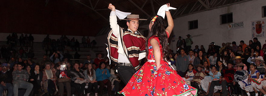 El Baile Nacional se vistió de gala en Campeonato 1 Millón para la Cueca