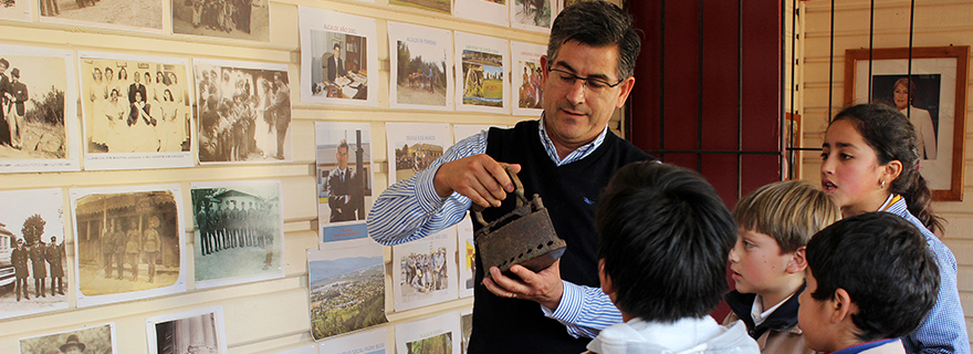 Estudiantes de Poduco Alto instalaron Museo con antigüedades de Santa Juana