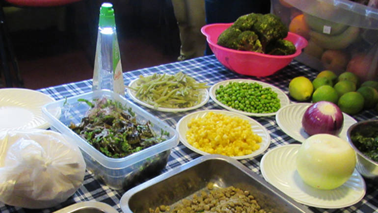 Vecinos reciben talleres de alimentación saludable