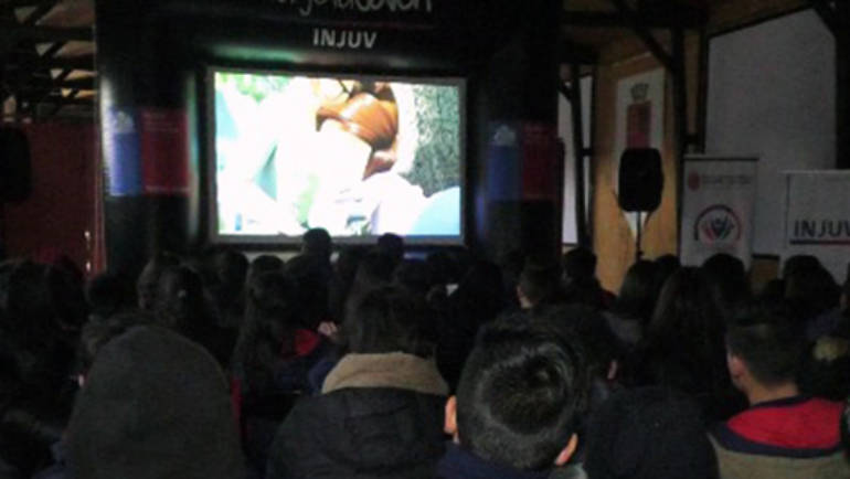 140 estudiantes disfrutaron del cine itinerante en Santa Juana