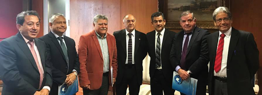 Alcaldes se reunieron con Intendente Jorge Ulloa