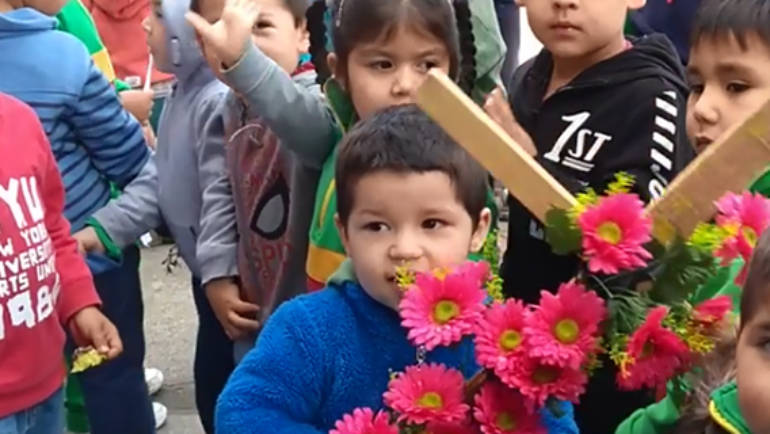 Pequeños del Jardín Infantil Rayo de Luz celebraron la Cruz de Mayo