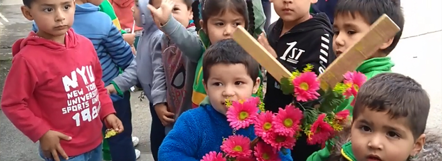 Pequeños del Jardín Infantil Rayo de Luz celebraron la Cruz de Mayo